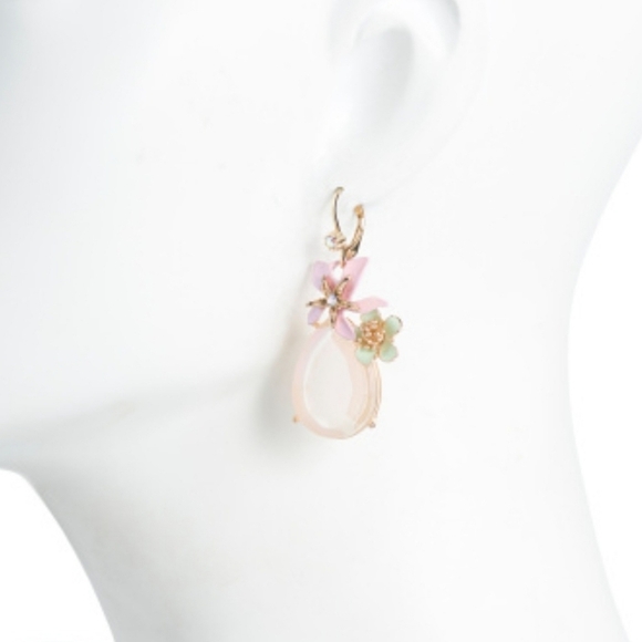 🔹️Betsey Johnson🔹️ Flower Teardrop Earrings NEW - Picture 2 of 5